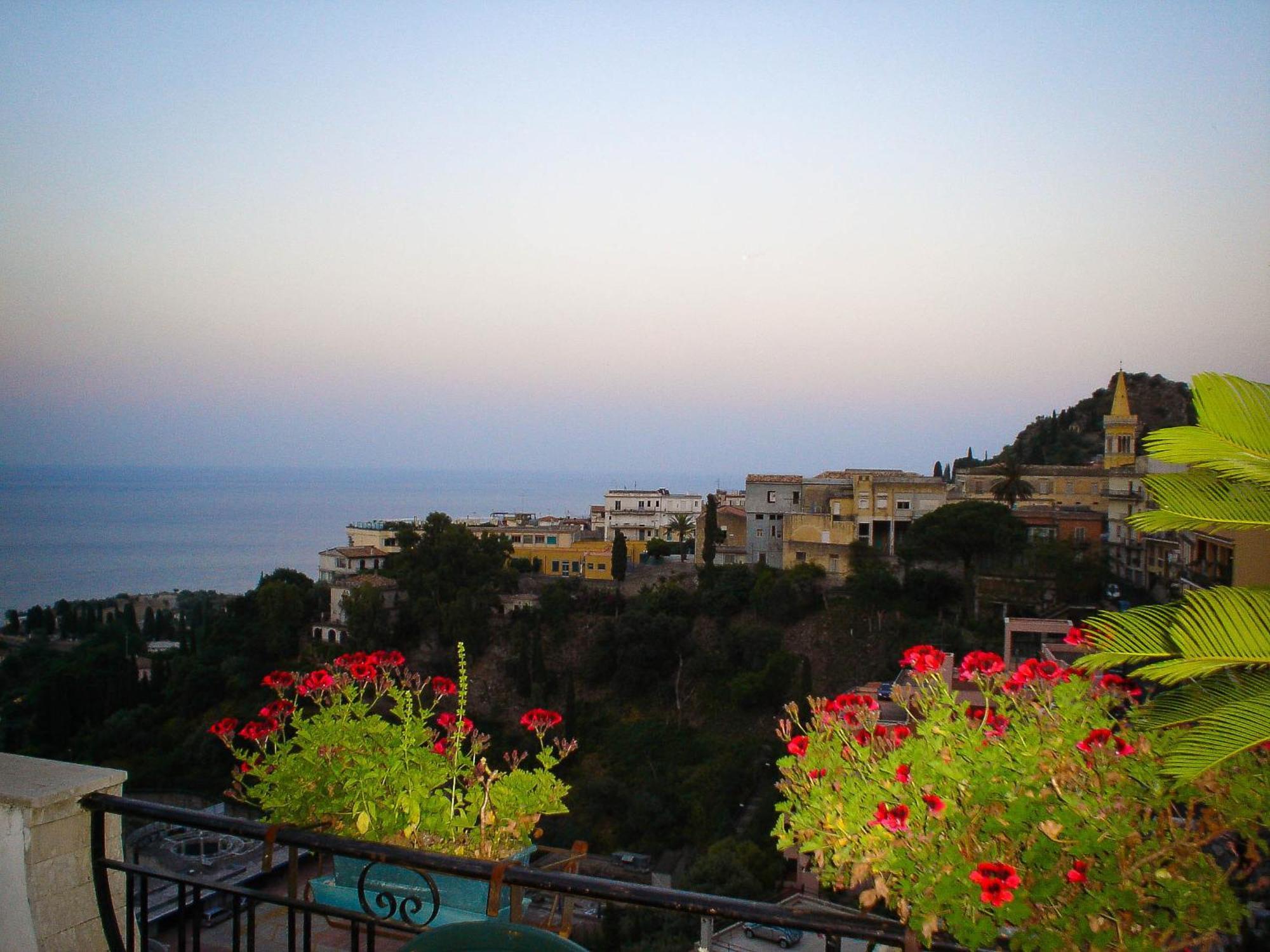 Hotel Condor Taormina Exterior photo